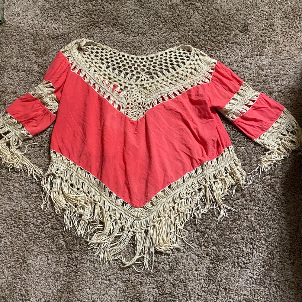 Coral in color and beige fringe.
